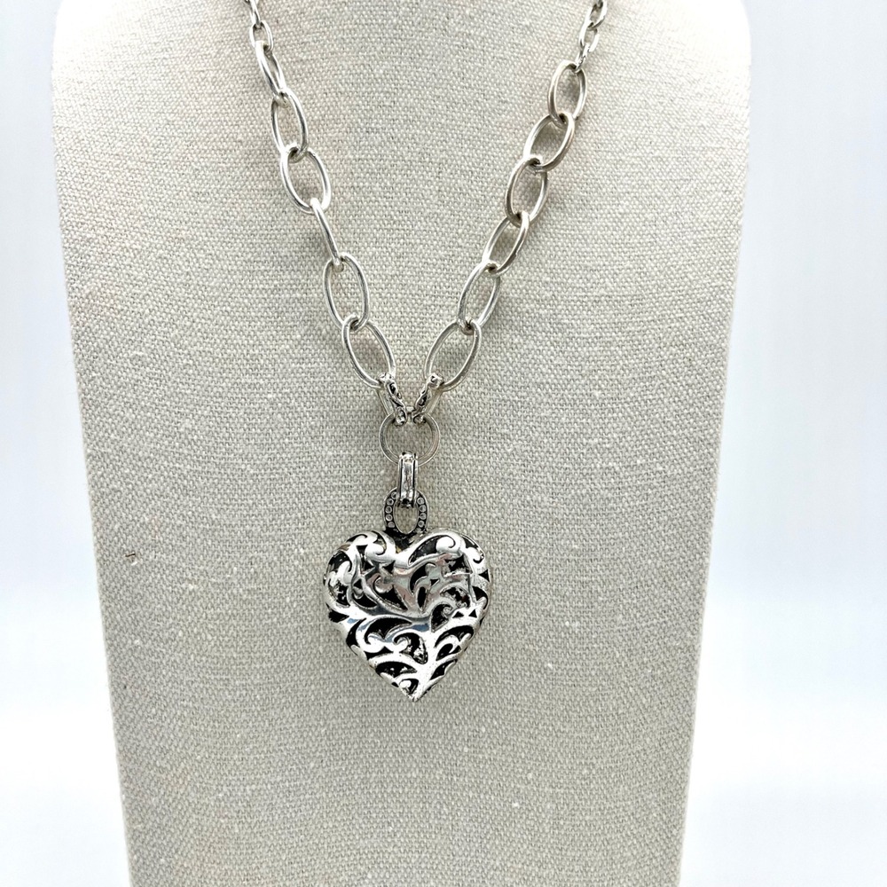 Puffy Heart Pendant‎ Necklace Silver Tone Chain Link Statement Jewelry
